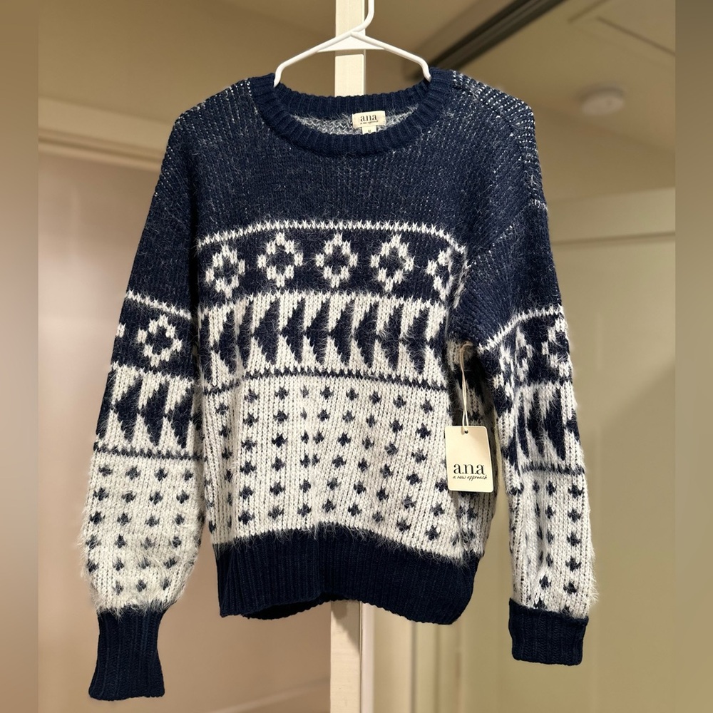 Blue and white christmas sweater